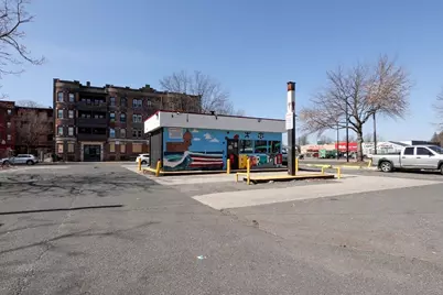671 State St, Springfield, MA 01109 - Photo 1
