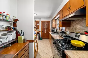 14-16 Field St, Cambridge, MA 02138 - Photo 17