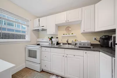 924 Massachusetts Ave #3, Arlington, MA 02476 - Photo 5