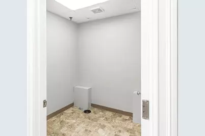 264 N Broadway, Salem, NH 03079 - Photo 15