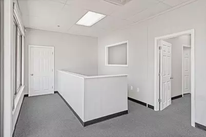 264 N Broadway, Salem, NH 03079 - Photo 5