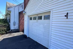 514 Dewey St, West Springfield, MA 01089 - Photo 3