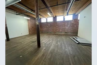 7 Oregon St, Fall River, MA 02720 - Photo 7