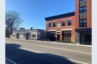 17 Summer St, Fitchburg, MA 01420 - Photo 9