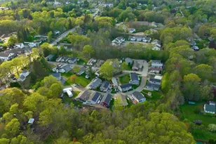 27 Lewis St, Rutland, MA 01543 - Photo 1