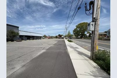 525-527 Church St, New Bedford, MA 02745 - Photo 11