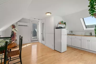 32 Richardson St, Somerville, MA 02145 - Photo 9