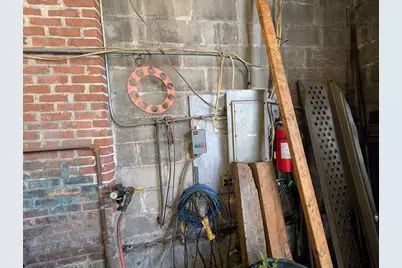 142 W Boylston Dr, Worcester, MA 01606 - Photo 21