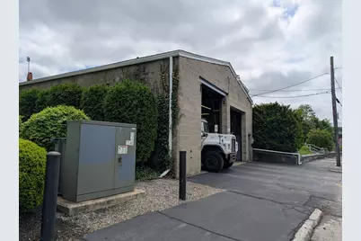 142 W Boylston Dr, Worcester, MA 01606 - Photo 3