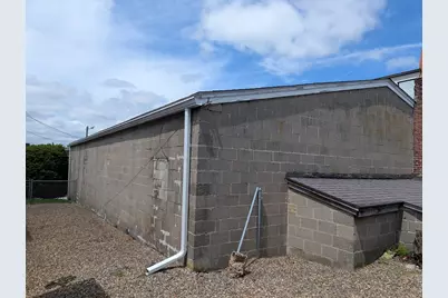 142 W Boylston Dr, Worcester, MA 01606 - Photo 15