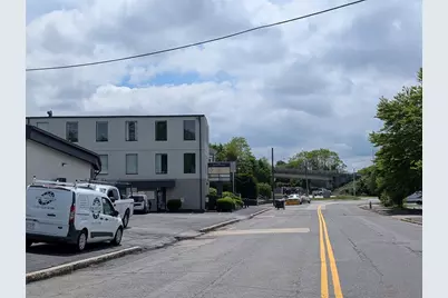 142 W Boylston Dr, Worcester, MA 01606 - Photo 25