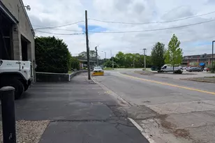 142 W Boylston Dr, Worcester, MA 01606 - Photo 3