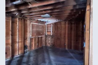 523 James St, Chicopee, MA 01020 - Photo 9