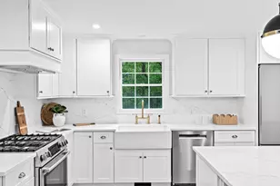 14 Spring St, Hingham, MA 02043 - Photo 5