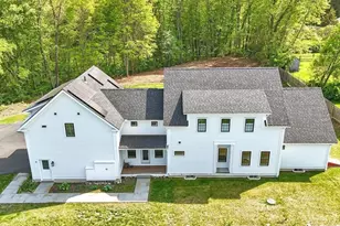 13-15 Vista Terrace, Amherst, MA 01002 - Photo 3