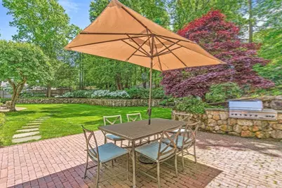 200 Cliff Rd, Wellesley, MA 02481 - Photo 39