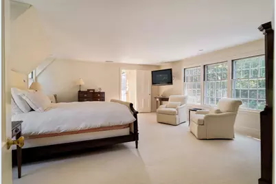 200 Cliff Rd, Wellesley, MA 02481 - Photo 25