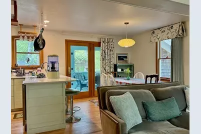 113 Leonard Circle, Tisbury, MA 02568 - Photo 9