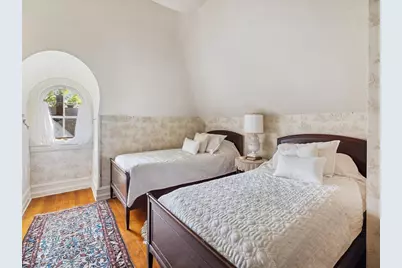 31 Lenox St, Worcester, MA 01602 - Photo 31