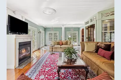 31 Lenox St, Worcester, MA 01602 - Photo 13