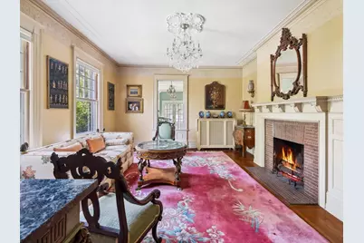 31 Lenox St, Worcester, MA 01602 - Photo 9