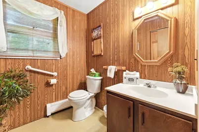 709 Walnut Plain Rd, Rochester, MA 02770 - Photo 17