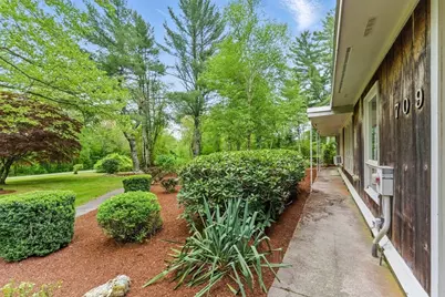 709 Walnut Plain Rd, Rochester, MA 02770 - Photo 9