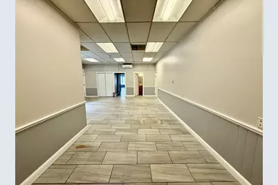 112 Haverhill St #B, North Reading, MA 01864 - Photo 3