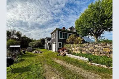 482 Smith Neck Rd, Dartmouth, MA 02748 - Photo 9