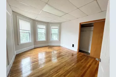 26-28 Harbor View #3, Boston, MA 02125 - Photo 3