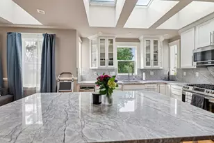 51 Hamilton St, Boston, MA 02125 - Photo 11