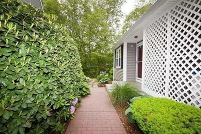 1559 Bay St #53, Taunton, MA 02780 - Photo 5