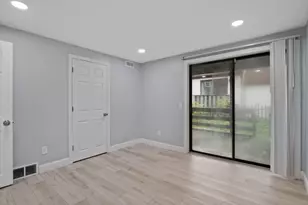 24 Bettys Pond Rd, Barnstable, MA 02601 - Photo 27