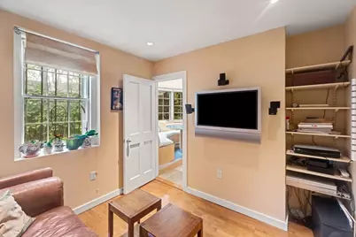 90 Mount Vernon St, Boston, MA 02108 - Photo 17