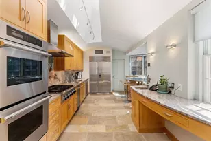 90 Mt Vernon St, Boston, MA 02108 - Photo 15