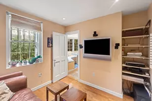 90 Mt Vernon St, Boston, MA 02108 - Photo 17