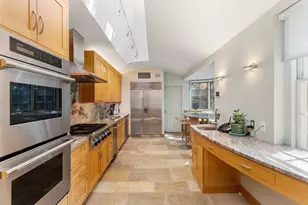90 Mt Vernon St, Boston, MA 02108 - Photo 15