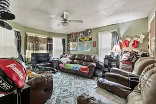 132 Hazel, Fitchburg, MA 01420 - Photo 13