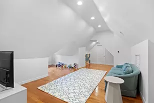 201 Adams St, Dedham, MA 02026 - Photo 23