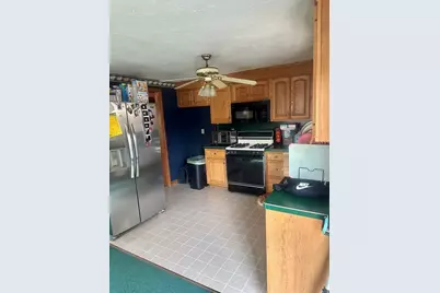 32 Hampden Ave, Brockton, MA 02301 - Photo 3