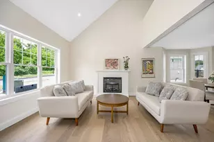 3 Louis Farm Rd, Dracut, MA 01826 - Photo 5