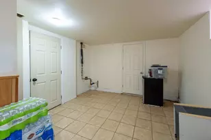 12 Charles St, Brockton, MA 02301 - Photo 25