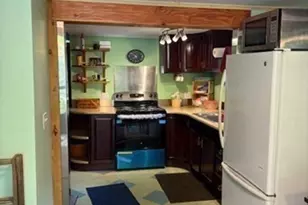 45 Spring St, Lunenburg, MA 01462 - Photo 9