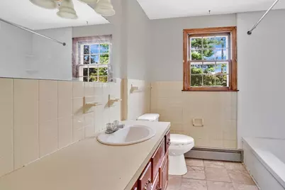 36 County Rd, Holyoke, MA 01040 - Photo 15