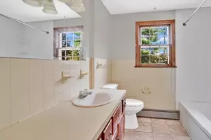 36 County Rd, Holyoke, MA 01040 - Photo 15