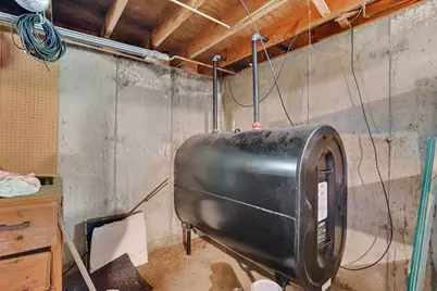 36 County Rd, Holyoke, MA 01040 - Photo 27