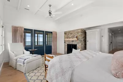 150 East Chop Dr, Oak Bluffs, MA 02557 - Photo 27