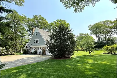 239 Summer, Manchester by the Sea, MA 01944 - Photo 15