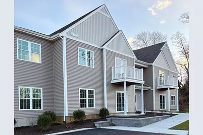 4 S Spooner St #5, Plymouth, MA 02360 - Photo 1
