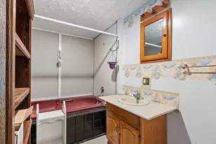 15 Tully Rd, Orange, MA 01364 - Photo 31